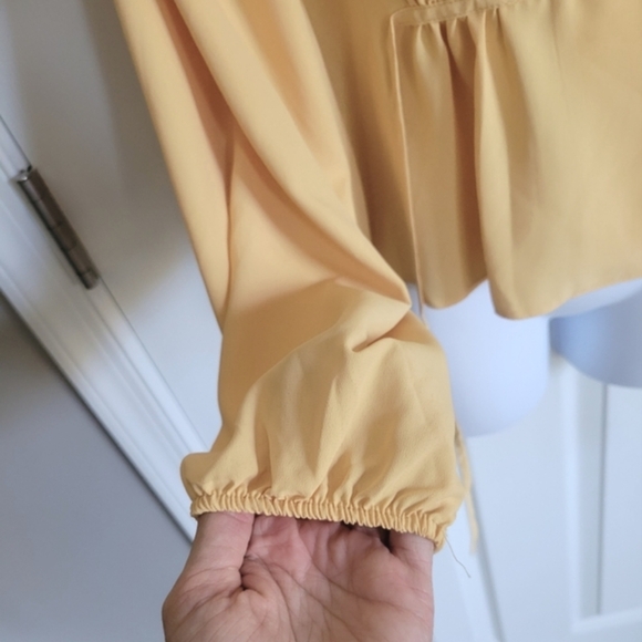 Topshop butter yellow button down shirt with waist tie bows women's size 2 - Picture 8 of 16